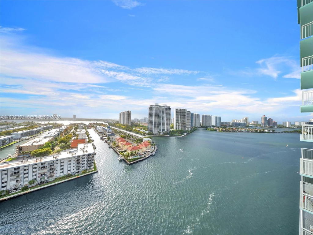 Real estate property located at 301 174th St #2004, Miami-dade, Winston Towers 500 Condo, Sunny Isles Beach, FL