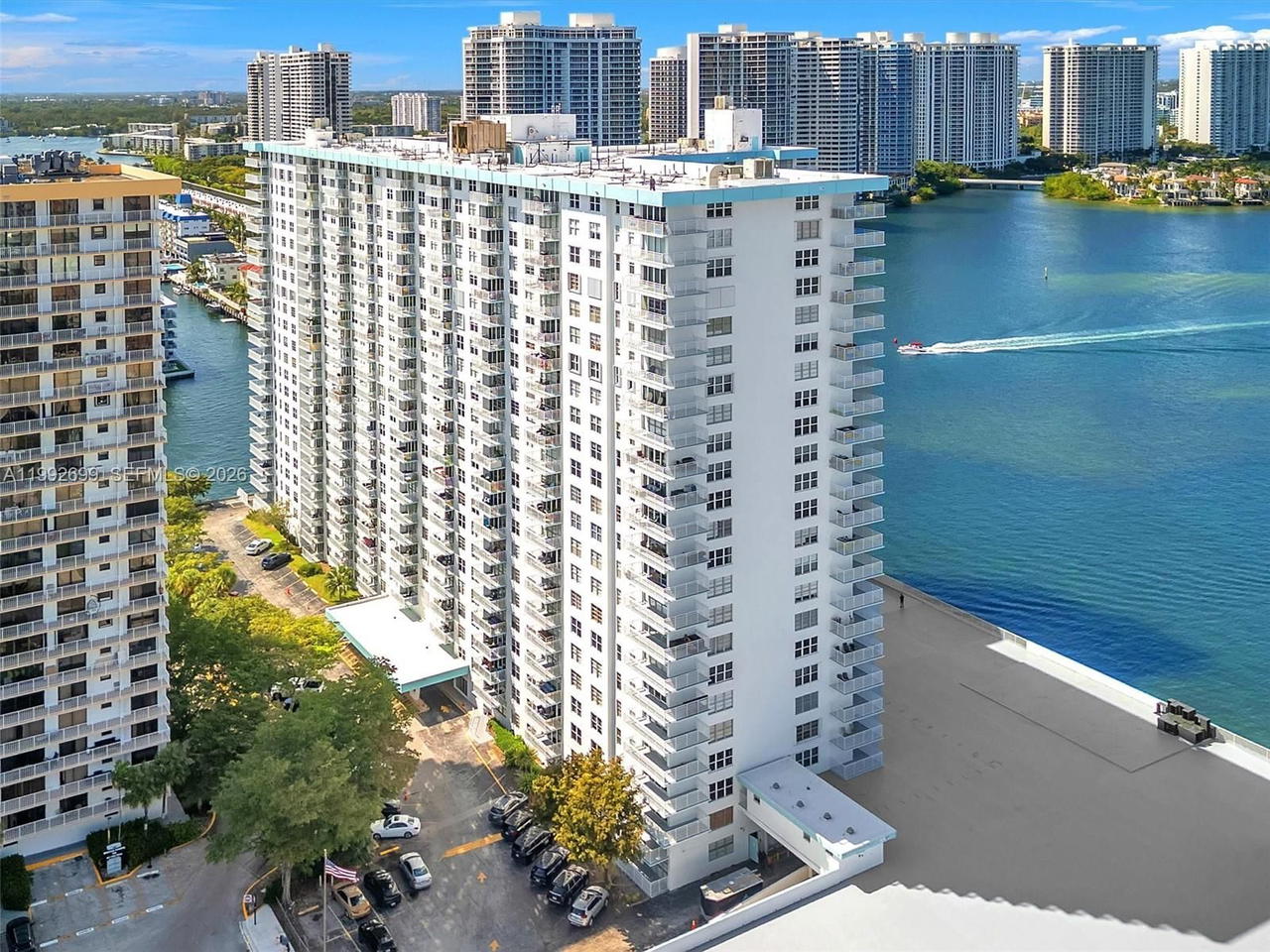 Real estate property located at 301 174th St #2004, Miami-dade, Winston Towers 500 Condo, Sunny Isles Beach, FL