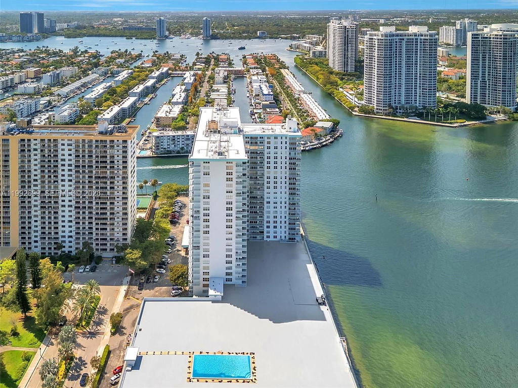 Real estate property located at 301 174th St #2004, Miami-dade, Winston Towers 500 Condo, Sunny Isles Beach, FL