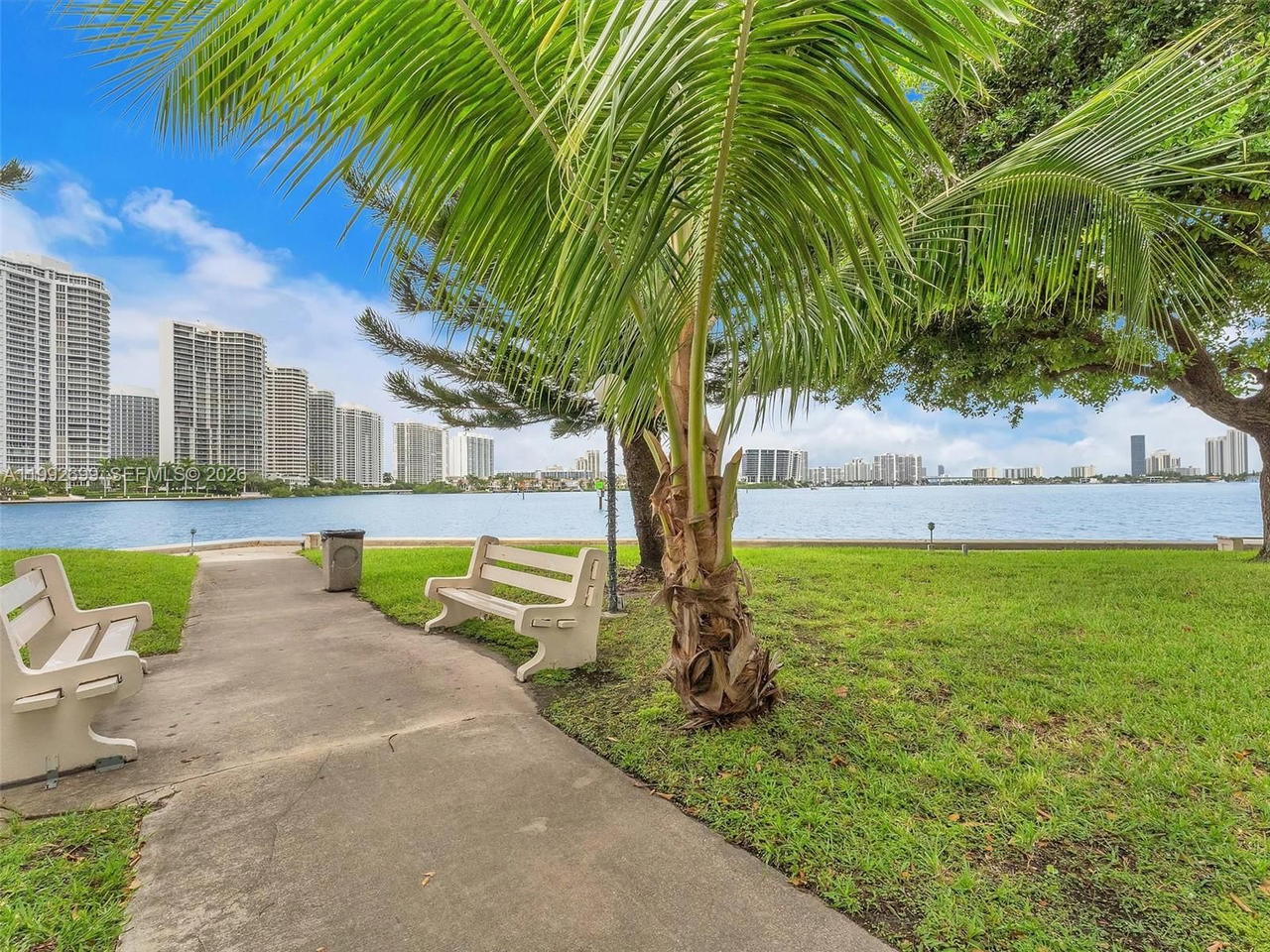 Real estate property located at 301 174th St #2004, Miami-dade, Winston Towers 500 Condo, Sunny Isles Beach, FL