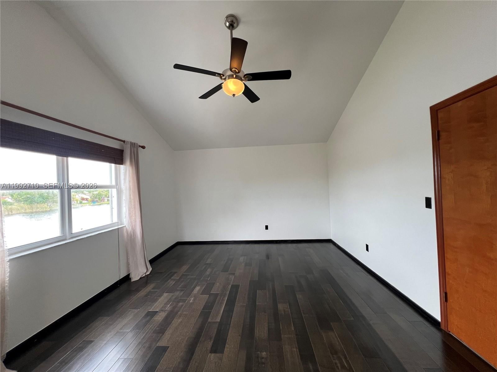 Real estate property located at 15511 59th St, Miami-dade, Westwind Lakes Sec 6, Miami, FL