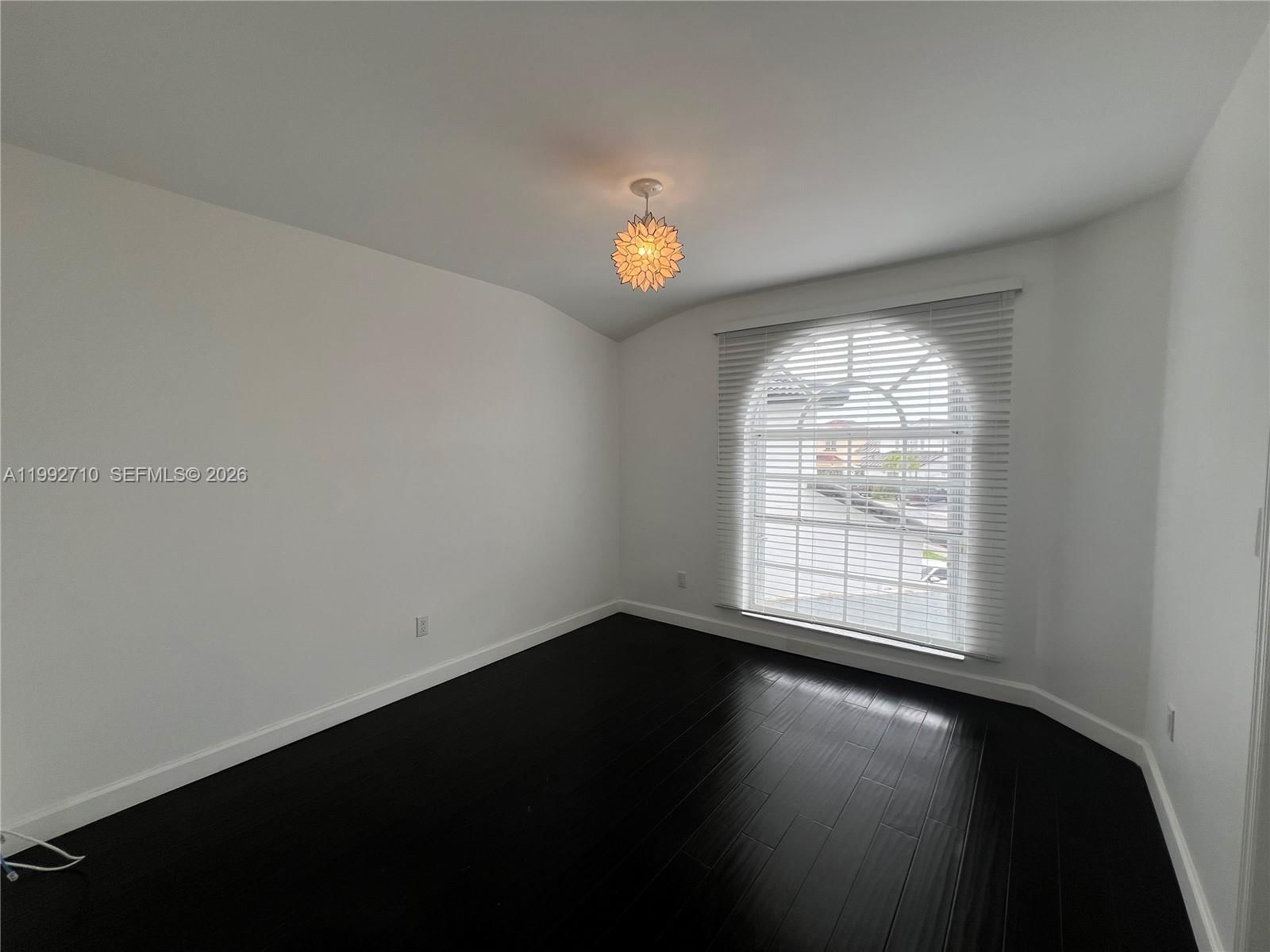 Real estate property located at 15511 59th St, Miami-dade, Westwind Lakes Sec 6, Miami, FL