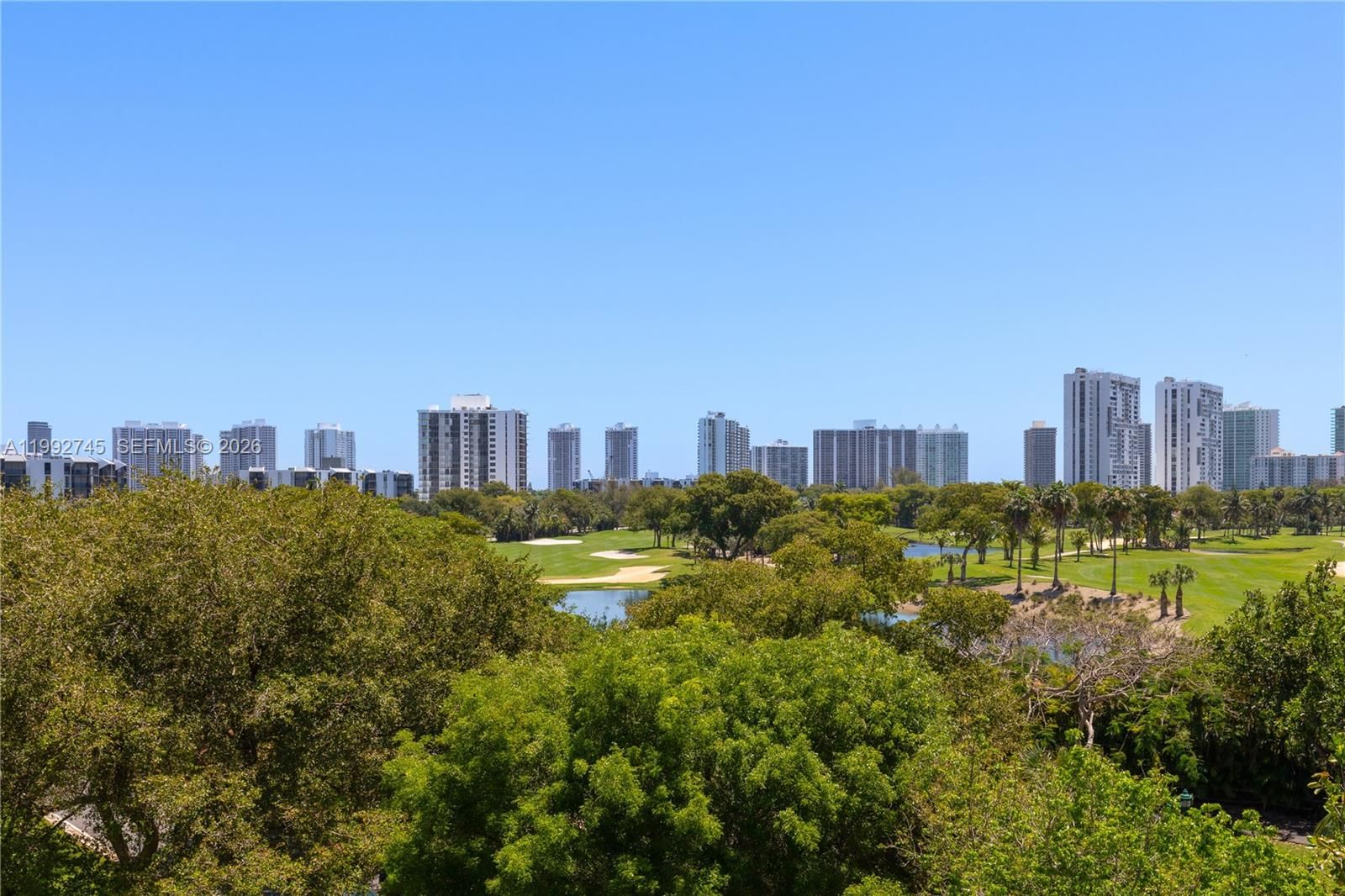 Real estate property located at 20400 Country Club Dr #605, Miami-dade, Biscaya Iv Condo, Aventura, FL