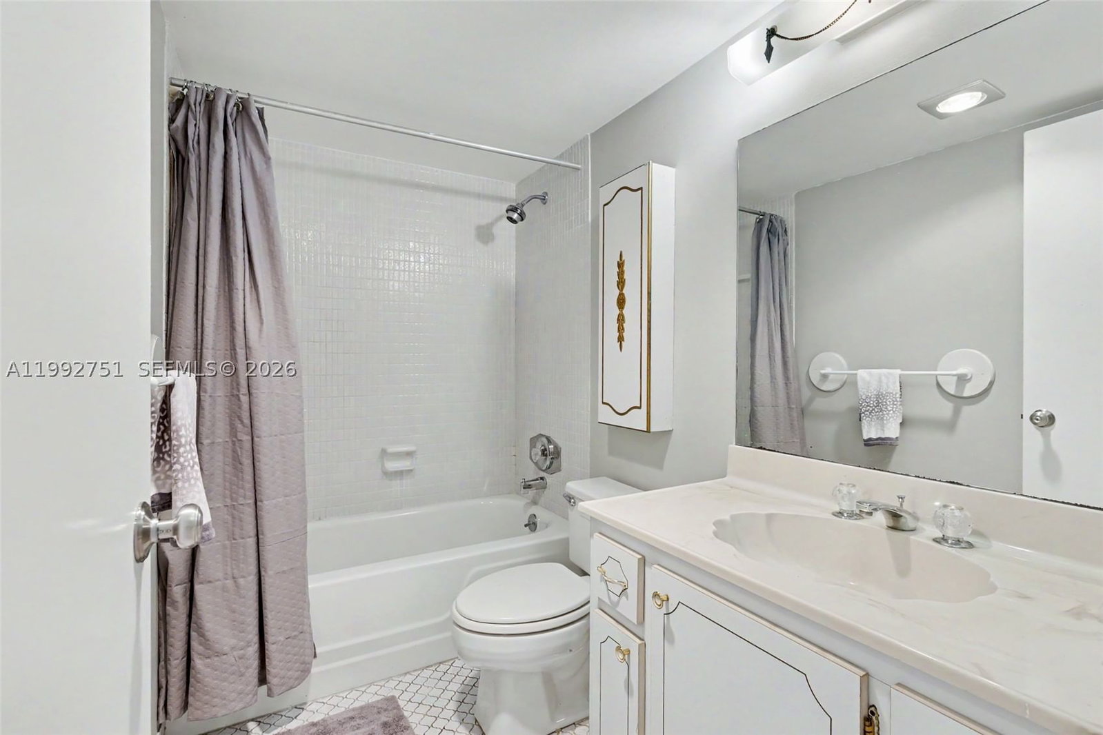 Real estate property located at 777 Federal Hwy #308E, Broward, Island Club One Condo, Pompano Beach, FL