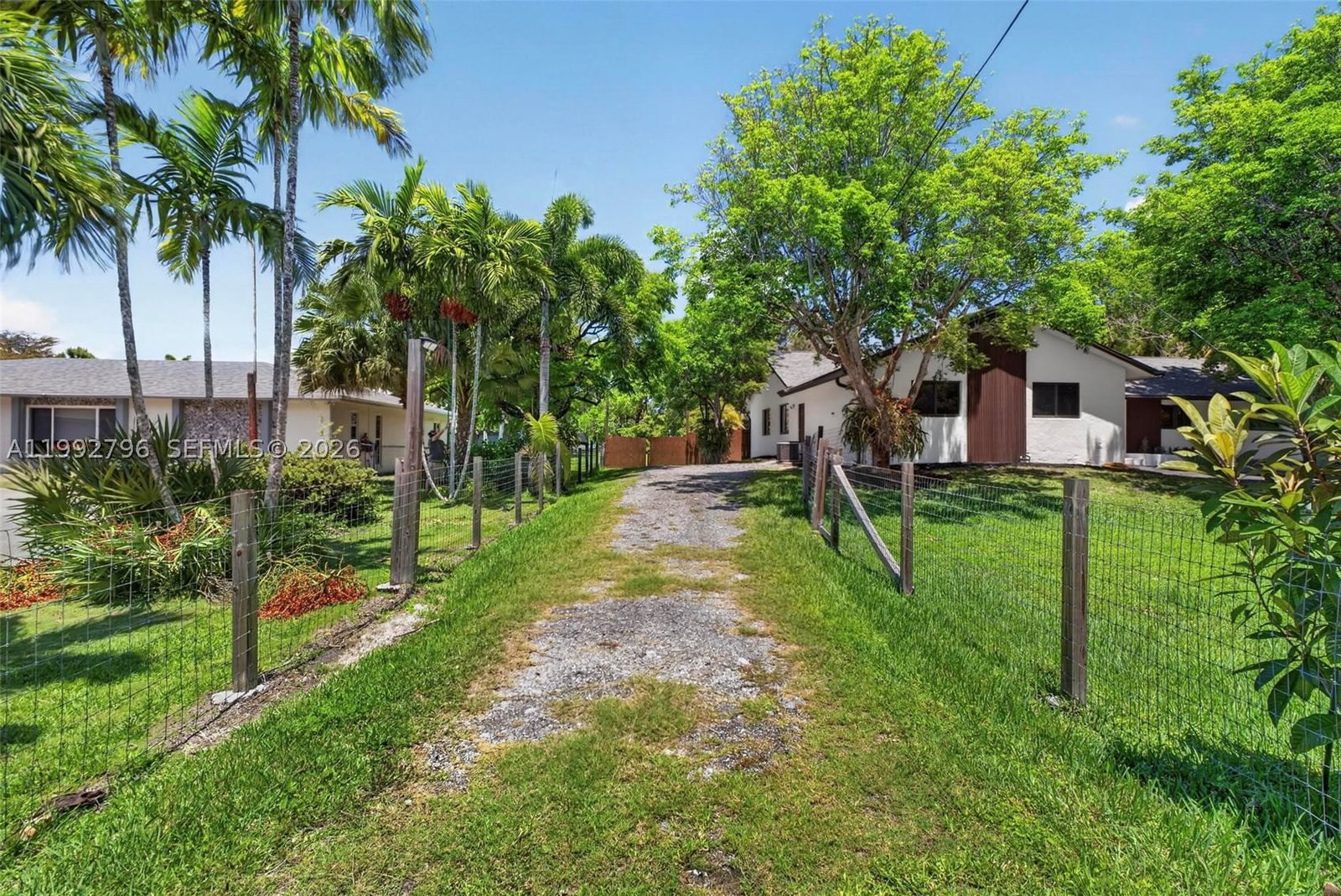 Real estate property located at 14755 18th Ct, Broward, Fla Fruit Lands Co, Davie, FL