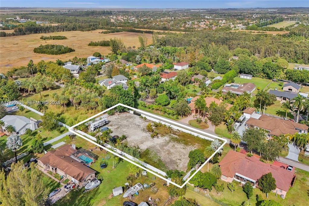Real estate property located at 19730 14th St, Broward, Fla Fruit Lands Co Sub No, Pembroke Pines, FL