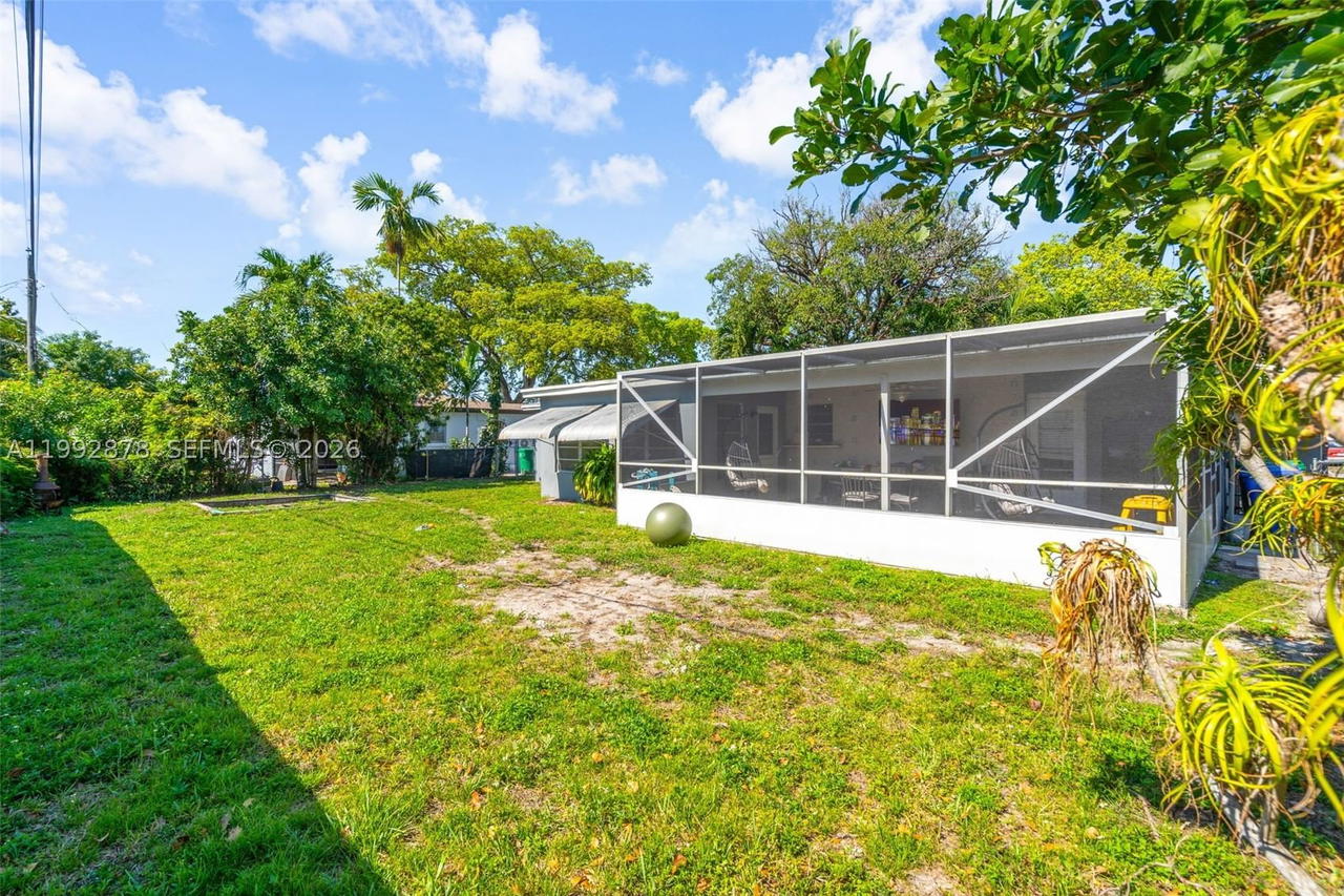Real estate property located at 2221 Alcazar Dr, Broward, Miramar Sec 5, Miramar, FL