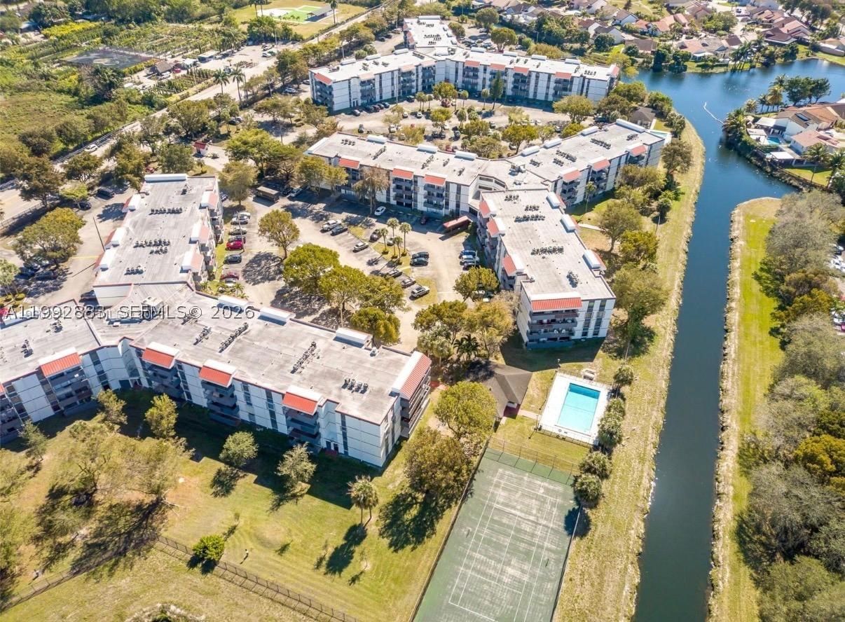 Real estate property located at 5800 127 Ave #2120, Miami-dade, Miller Gardens Condo, Miami, FL