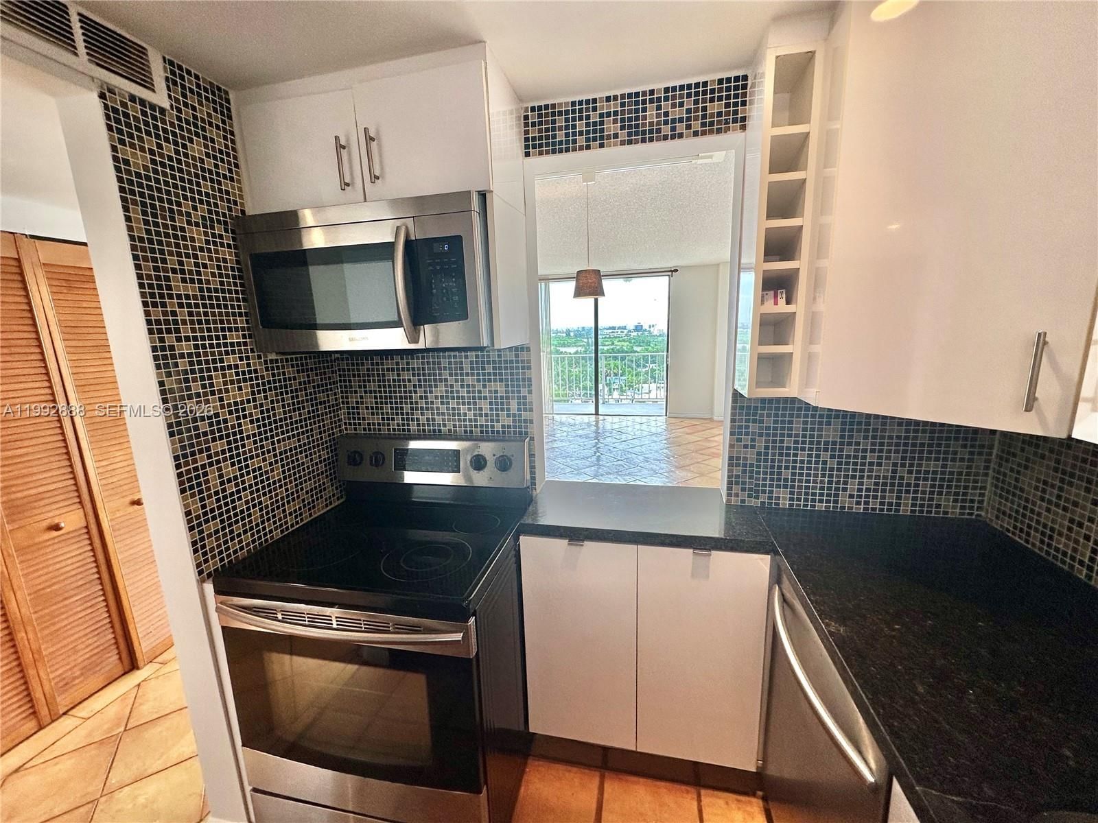 Real estate property located at 2350 135th St #1101, Miami-dade, Vecino Del Mar Condo, North Miami, FL