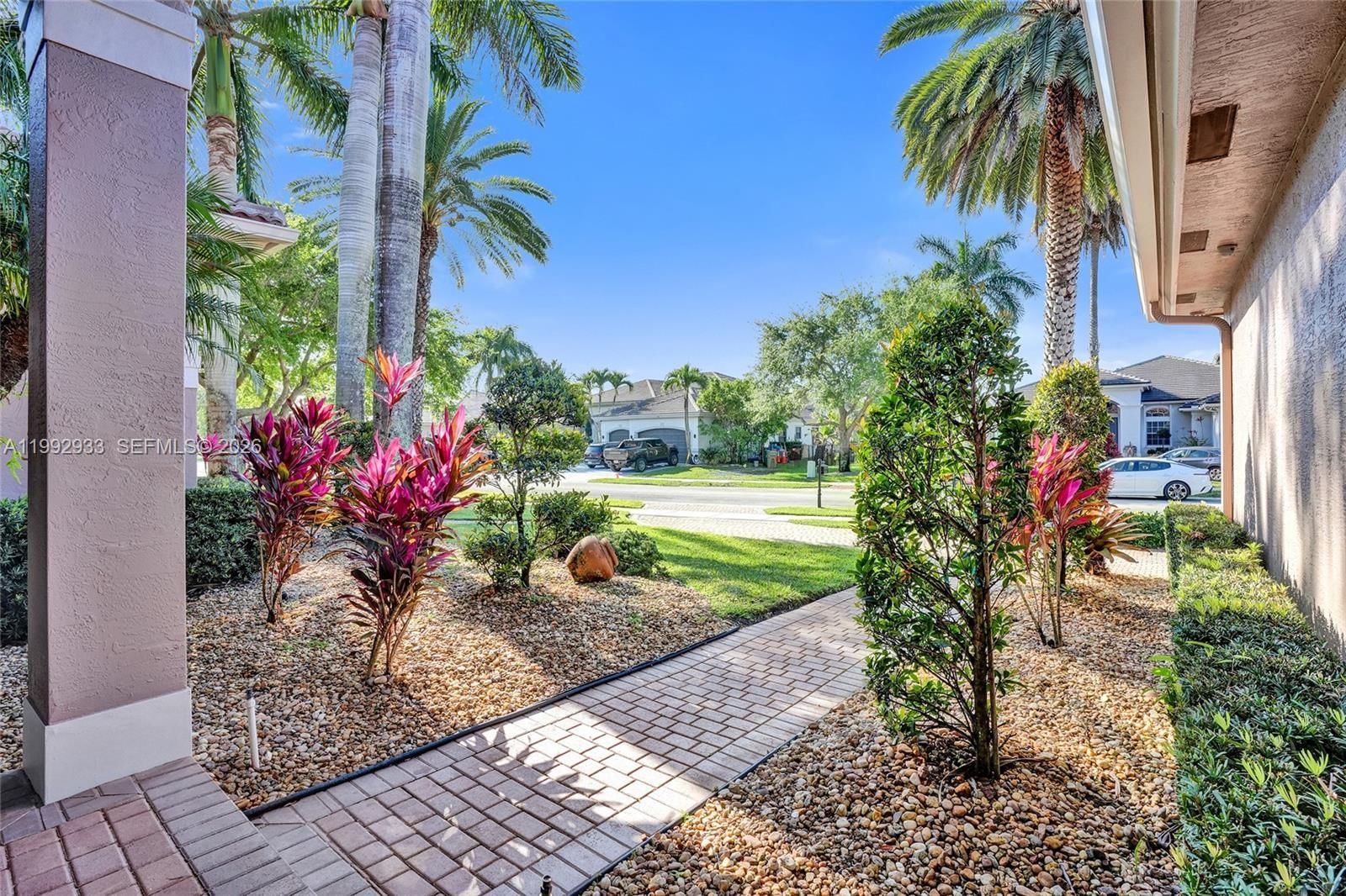 Real estate property located at 14957 34th St, Broward, Riverstone, Davie, FL