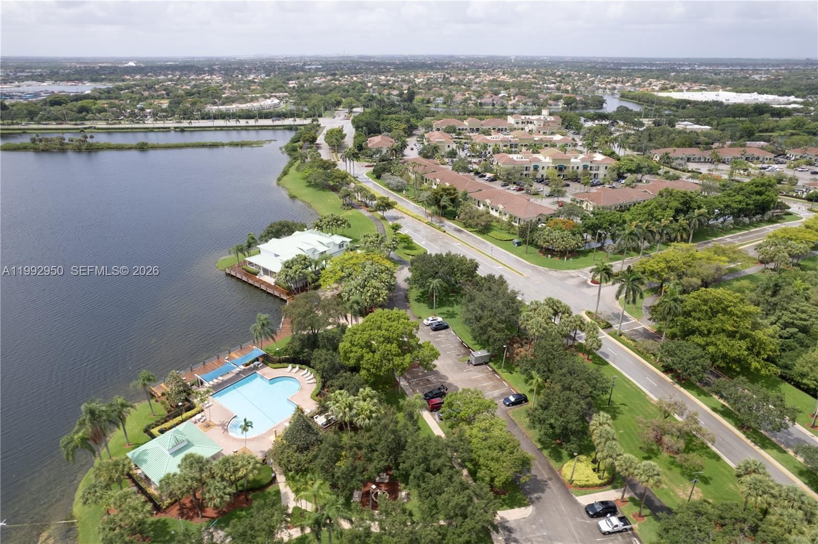 Real estate property located at 1154 183rd Ter, Broward, Silver Lakes At Pembroke, Pembroke Pines, FL