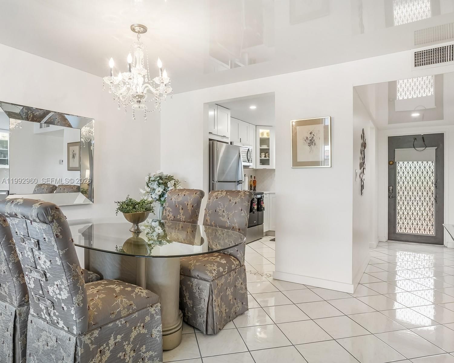 Real estate property located at 9580 Sunrise Lakes Blvd #205, Broward, Sunrise Lakes 145 Condo, Sunrise, FL