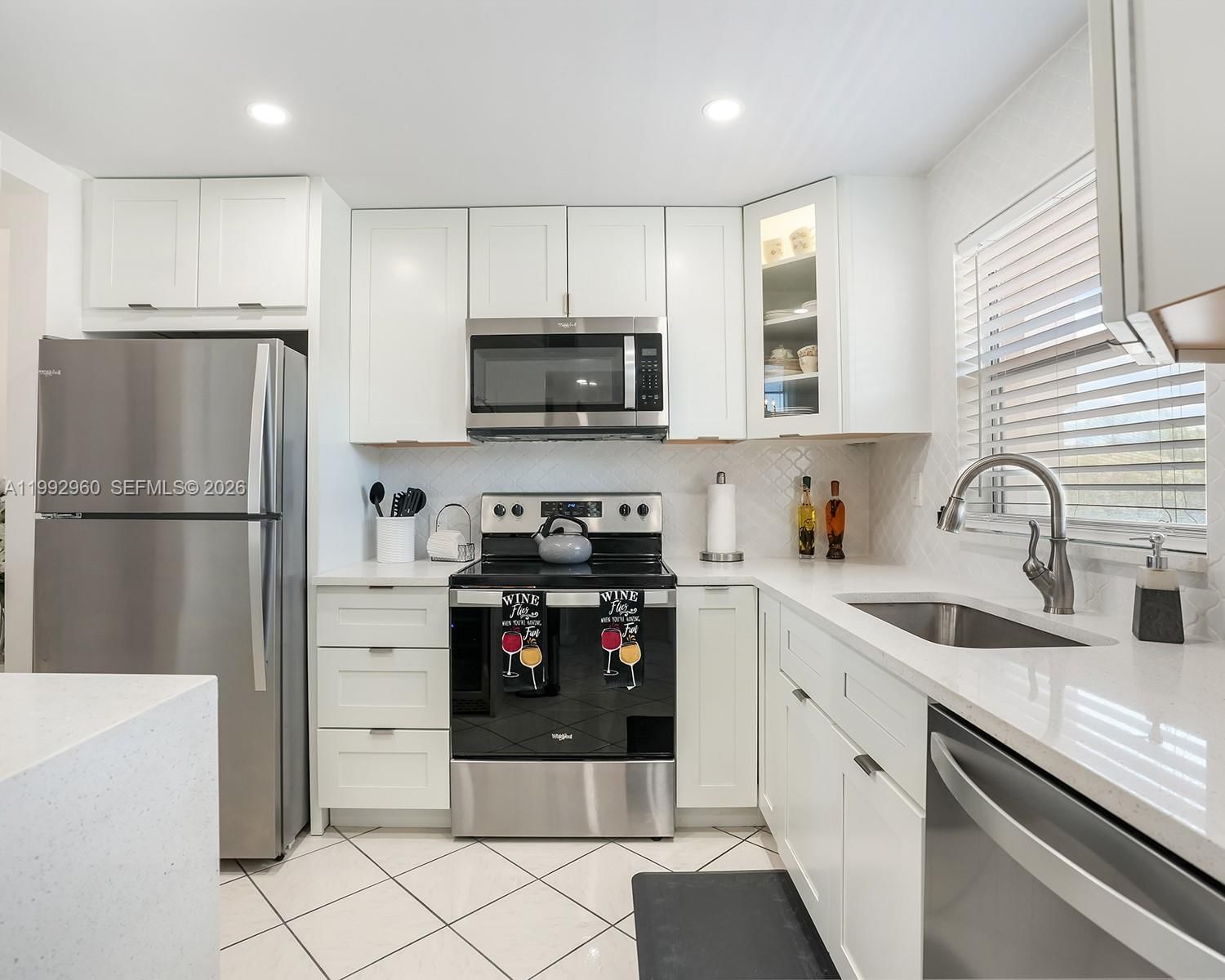 Real estate property located at 9580 Sunrise Lakes Blvd #205, Broward, Sunrise Lakes 145 Condo, Sunrise, FL