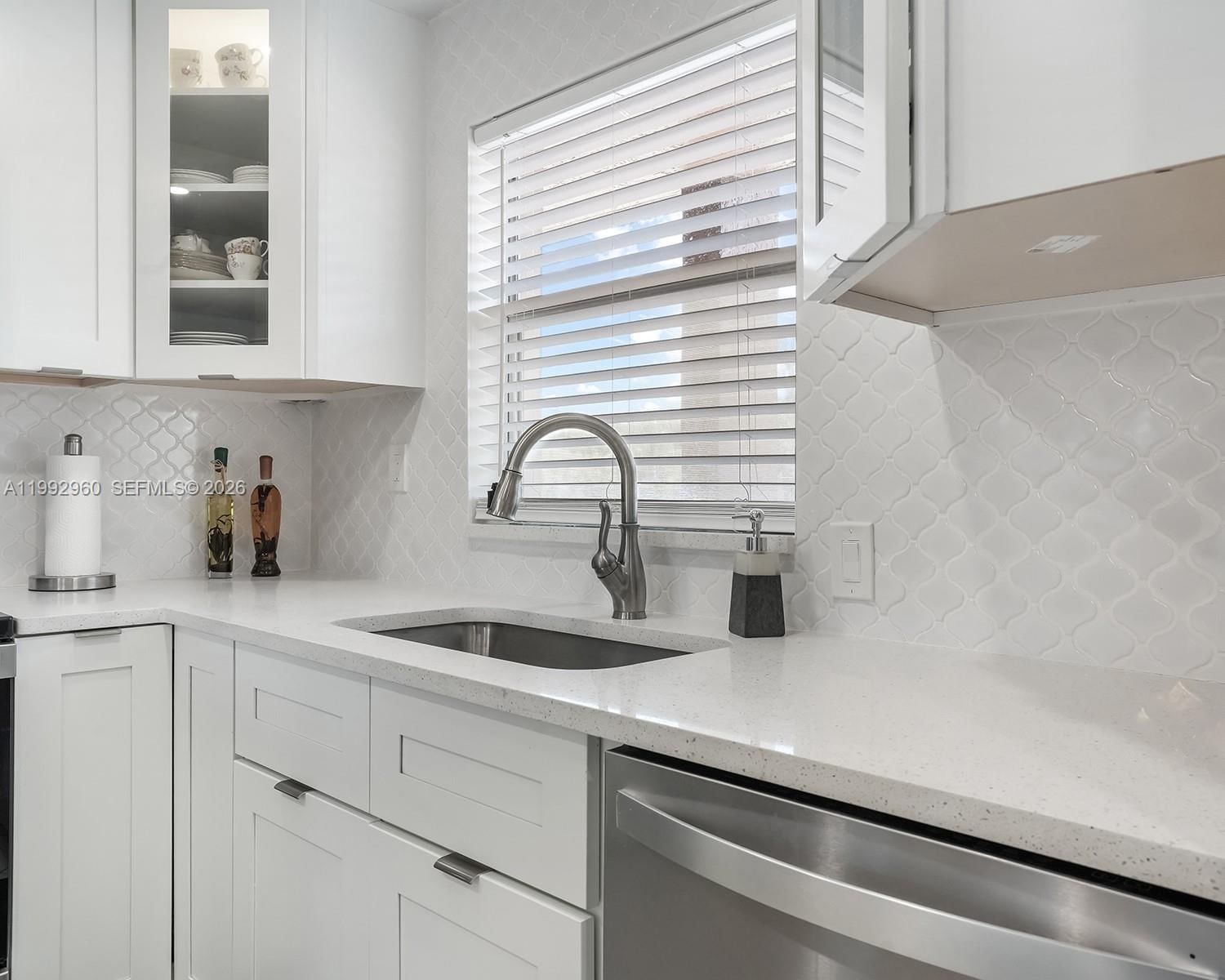 Real estate property located at 9580 Sunrise Lakes Blvd #205, Broward, Sunrise Lakes 145 Condo, Sunrise, FL