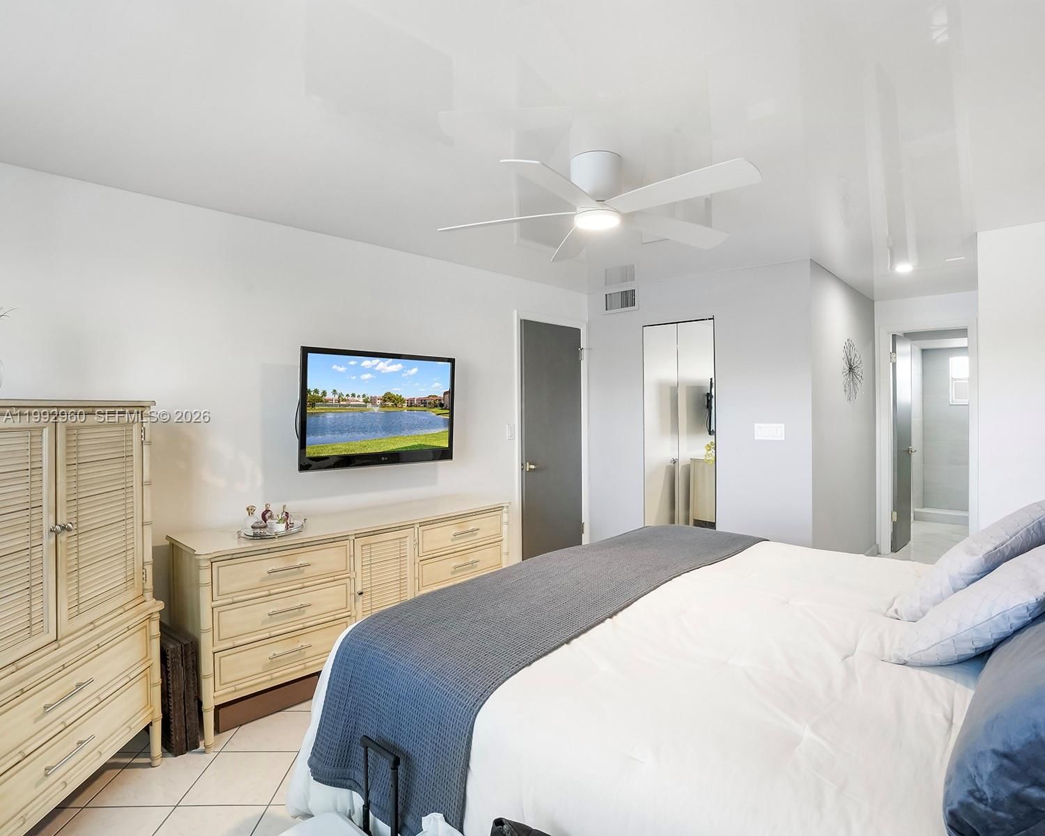 Real estate property located at 9580 Sunrise Lakes Blvd #205, Broward, Sunrise Lakes 145 Condo, Sunrise, FL