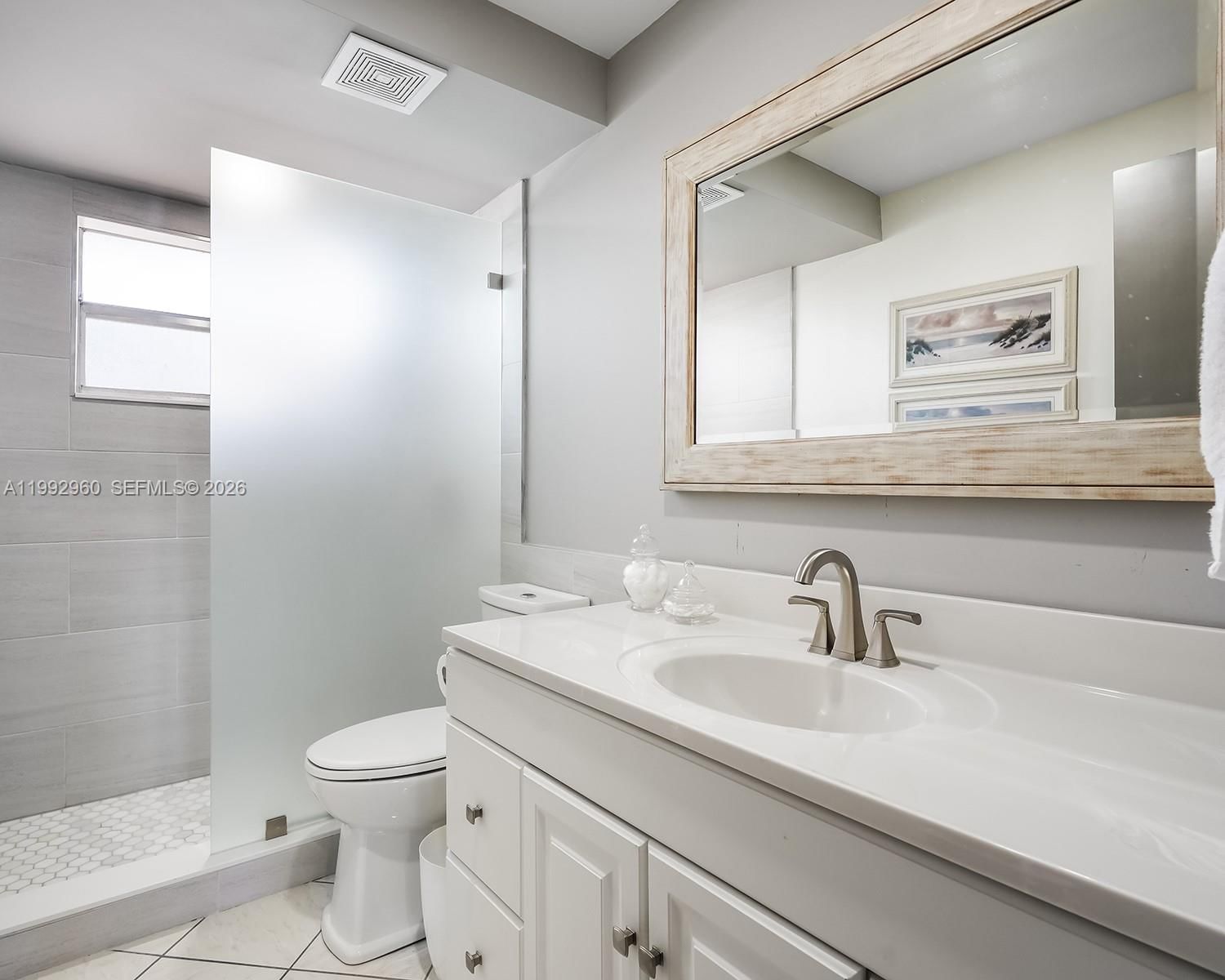 Real estate property located at 9580 Sunrise Lakes Blvd #205, Broward, Sunrise Lakes 145 Condo, Sunrise, FL