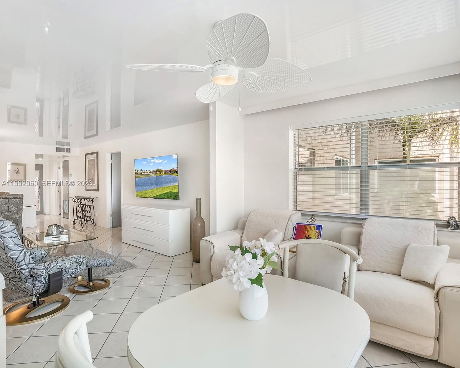 Real estate property located at 9580 Sunrise Lakes Blvd #205, Broward, Sunrise Lakes 145 Condo, Sunrise, FL