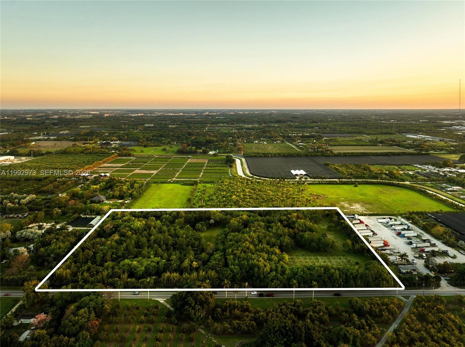 Real estate property located at 15000 200th St, Miami-dade, Breezy Oaks, Miami, FL