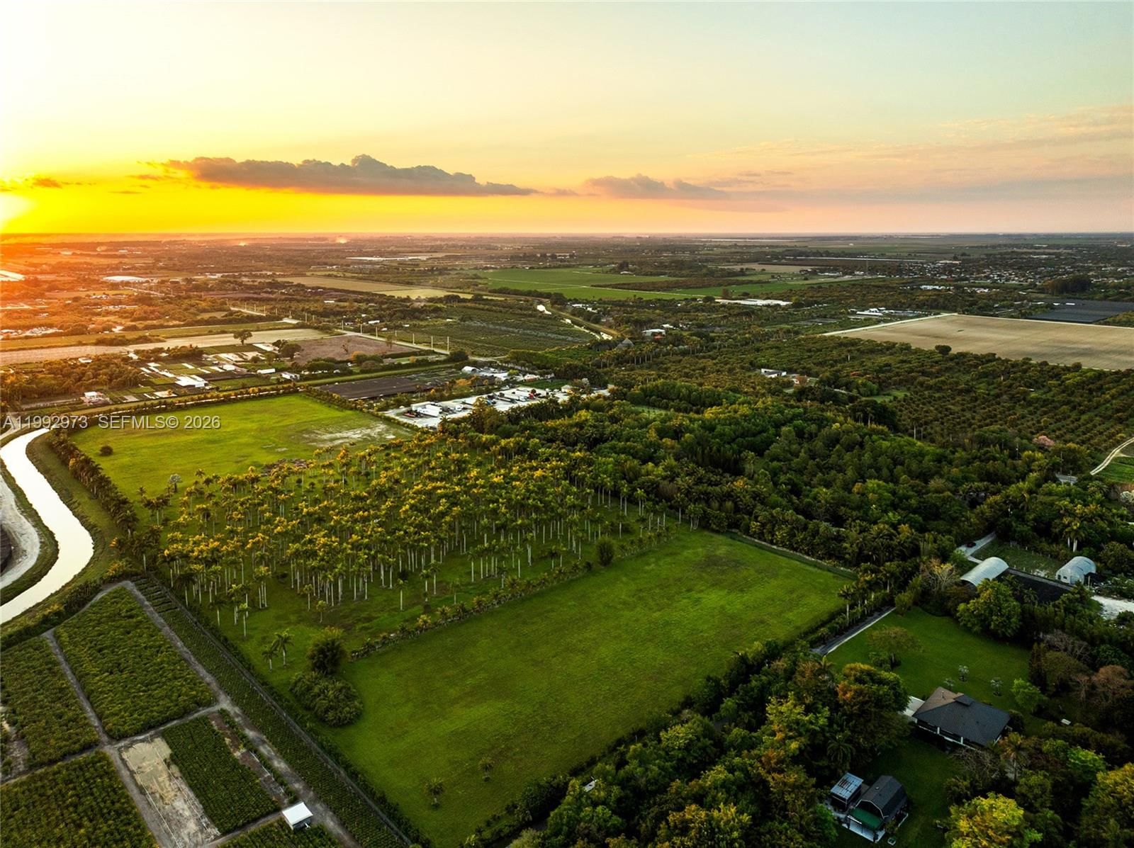 Real estate property located at 15000 200th St, Miami-dade, Breezy Oaks, Miami, FL