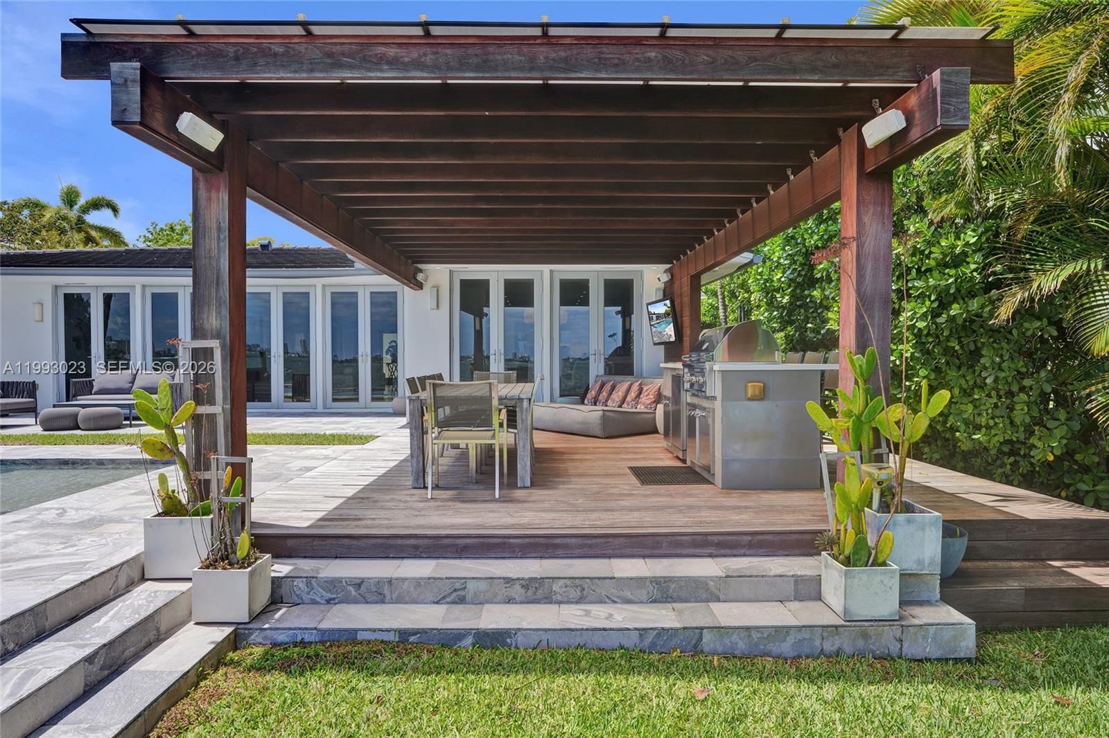 Real estate property located at 9301 Bayshore Dr, Miami-dade, Bay Lure, Miami Shores, FL