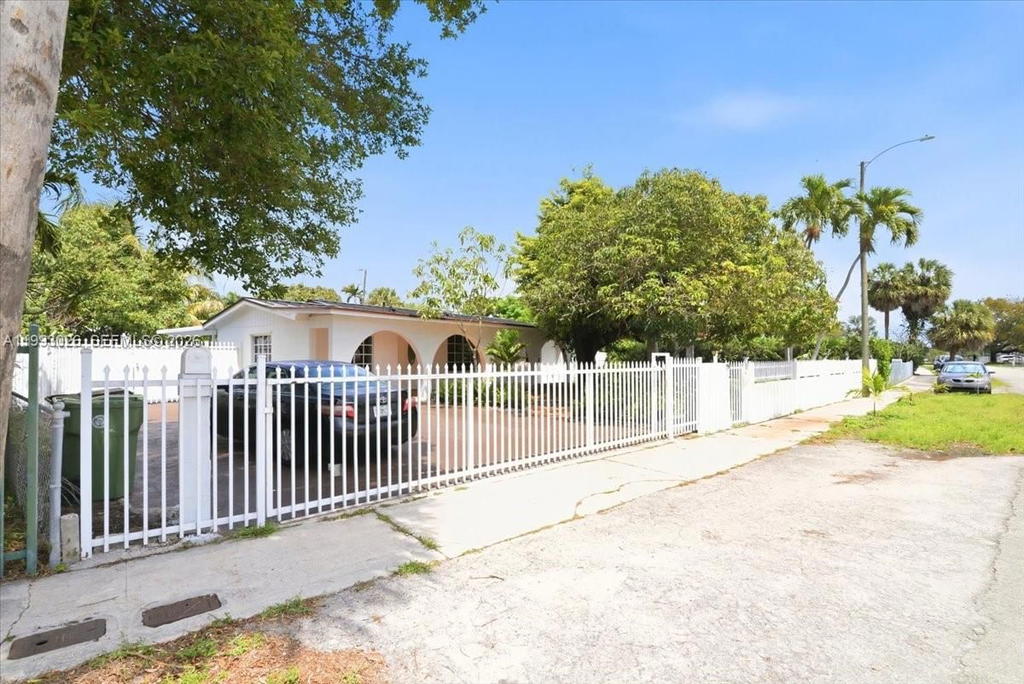 Real estate property located at 1271 83rd St, Miami-dade, Palm Lakes Sec 2, Hialeah, FL
