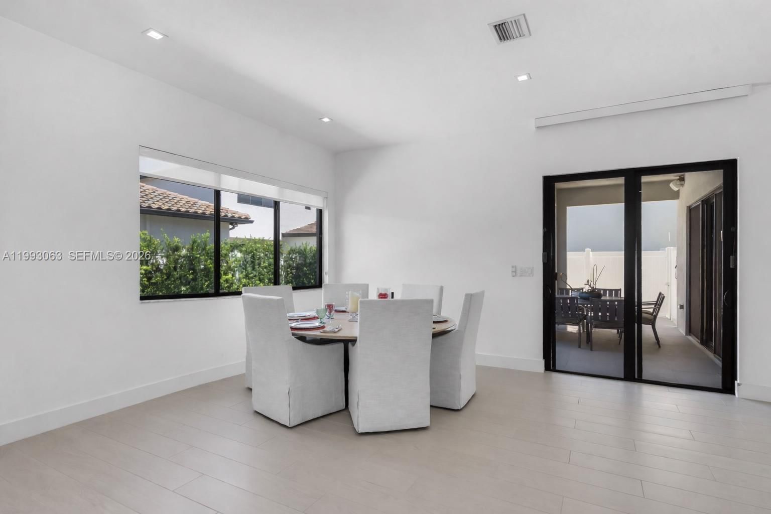 Real estate property located at 8019 46th Ter, Miami-dade, Canarias East, Doral, FL