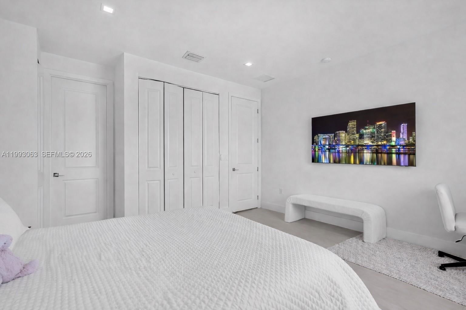 Real estate property located at 8019 46th Ter, Miami-dade, Canarias East, Doral, FL