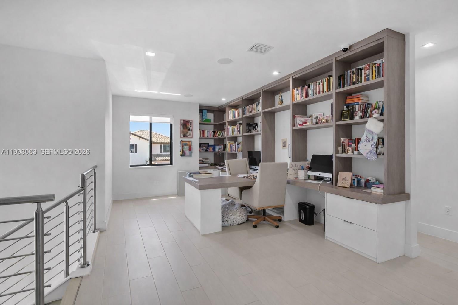 Real estate property located at 8019 46th Ter, Miami-dade, Canarias East, Doral, FL