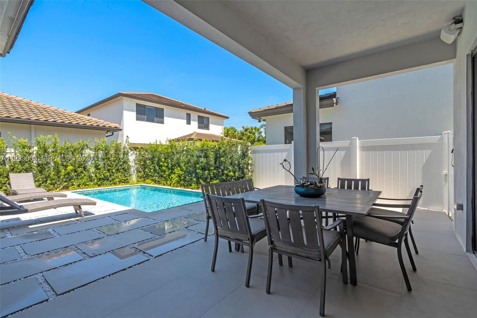 Real estate property located at 8019 46th Ter, Miami-dade, Canarias East, Doral, FL
