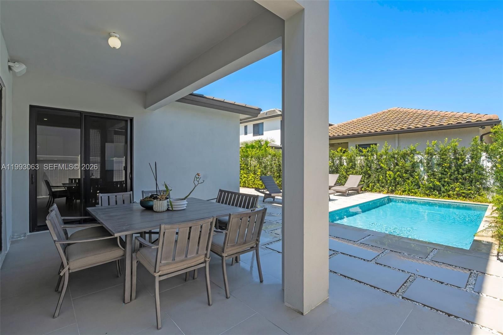 Real estate property located at 8019 46th Ter, Miami-dade, Canarias East, Doral, FL