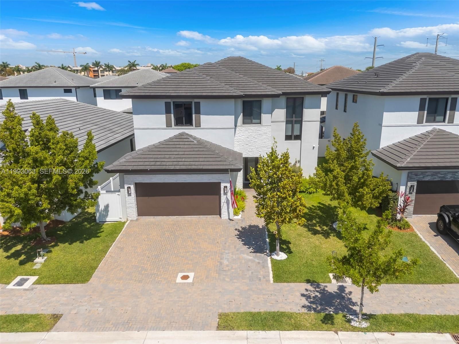 Real estate property located at 8019 46th Ter, Miami-dade, Canarias East, Doral, FL