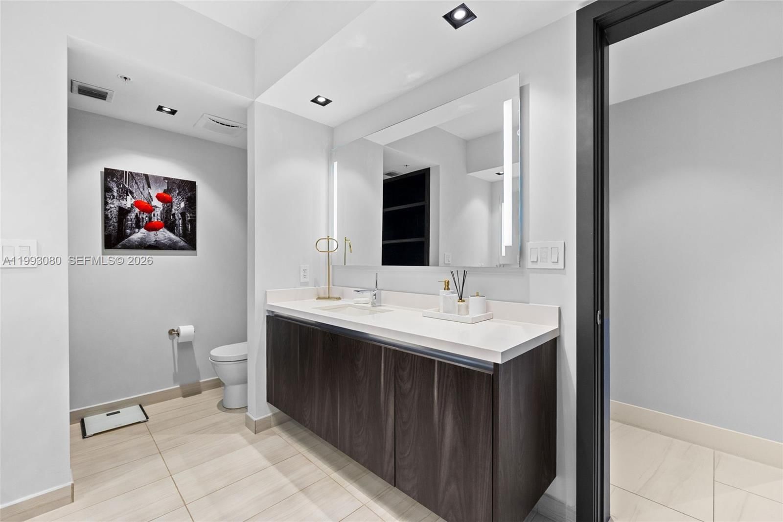 Real estate property located at 1180 Federal Hwy #1102, Broward, Riva Condominium, Fort Lauderdale, FL