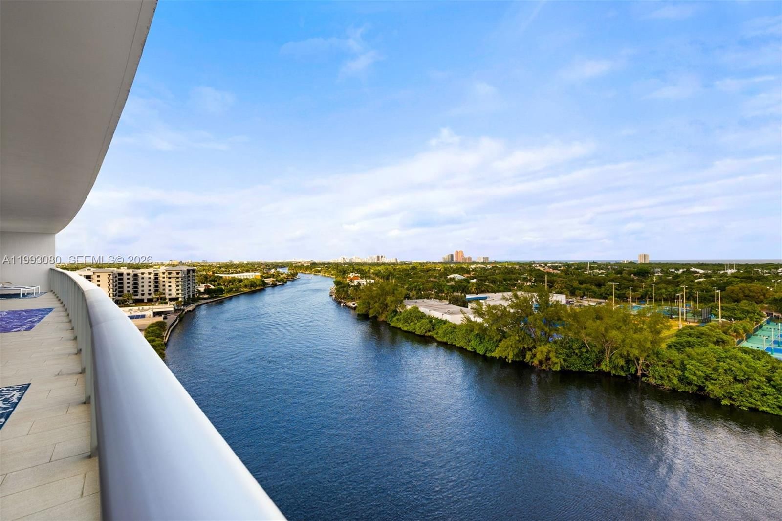 Real estate property located at 1180 Federal Hwy #1102, Broward, Riva Condominium, Fort Lauderdale, FL