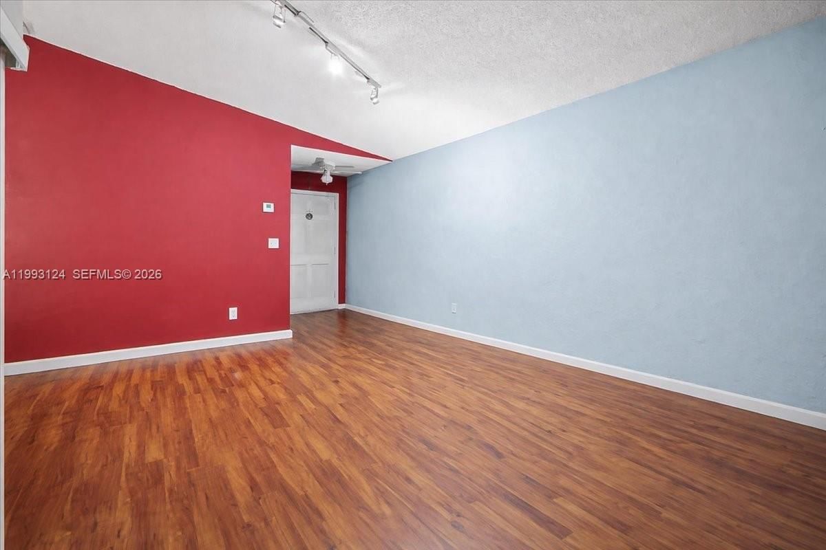 Real estate property located at 19301 123rd Ave, Miami-dade, Estancia Sec 2, Miami, FL