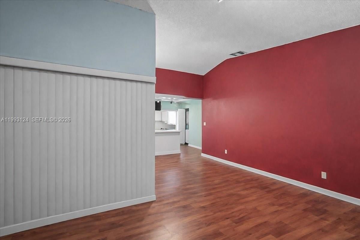 Real estate property located at 19301 123rd Ave, Miami-dade, Estancia Sec 2, Miami, FL