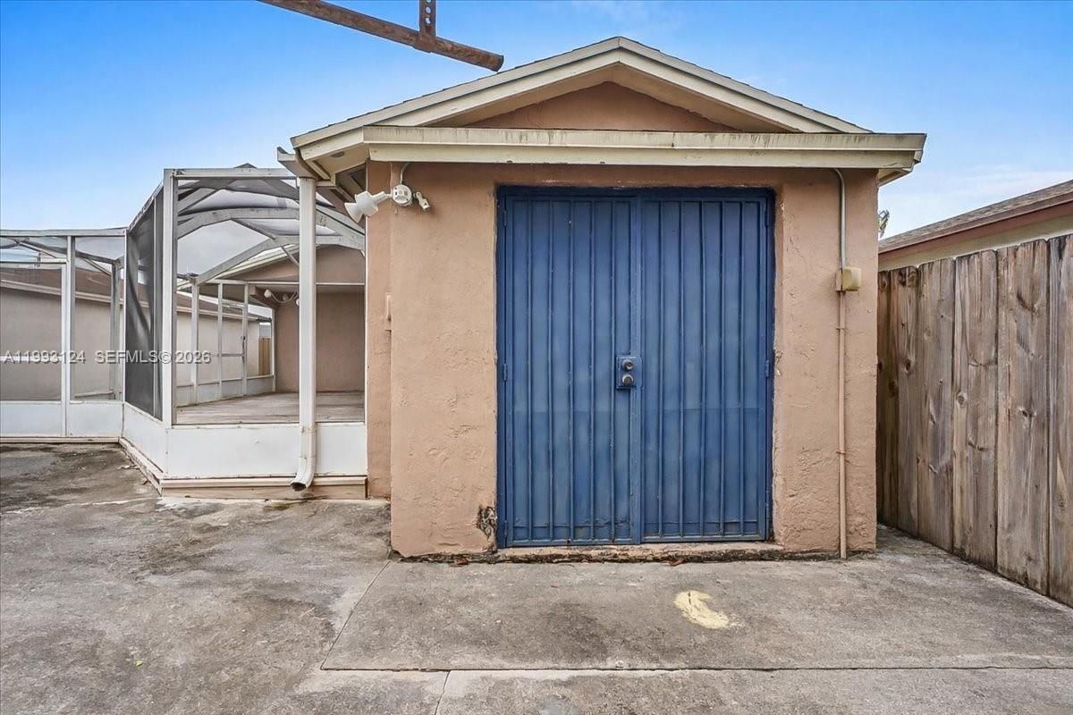 Real estate property located at 19301 123rd Ave, Miami-dade, Estancia Sec 2, Miami, FL