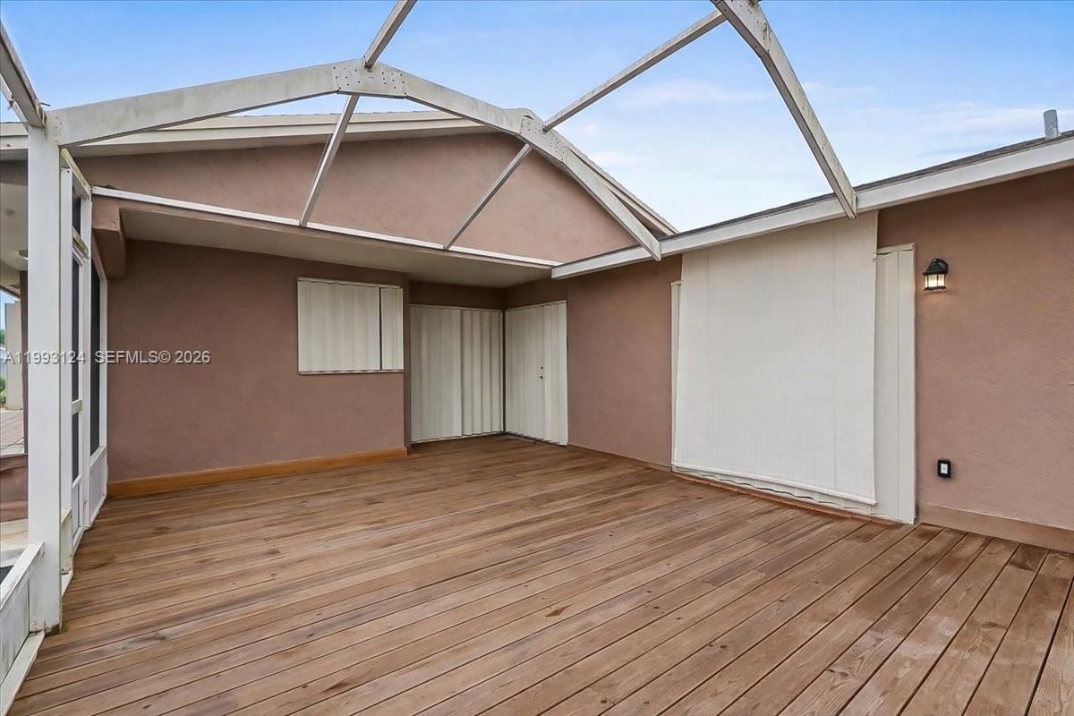 Real estate property located at 19301 123rd Ave, Miami-dade, Estancia Sec 2, Miami, FL