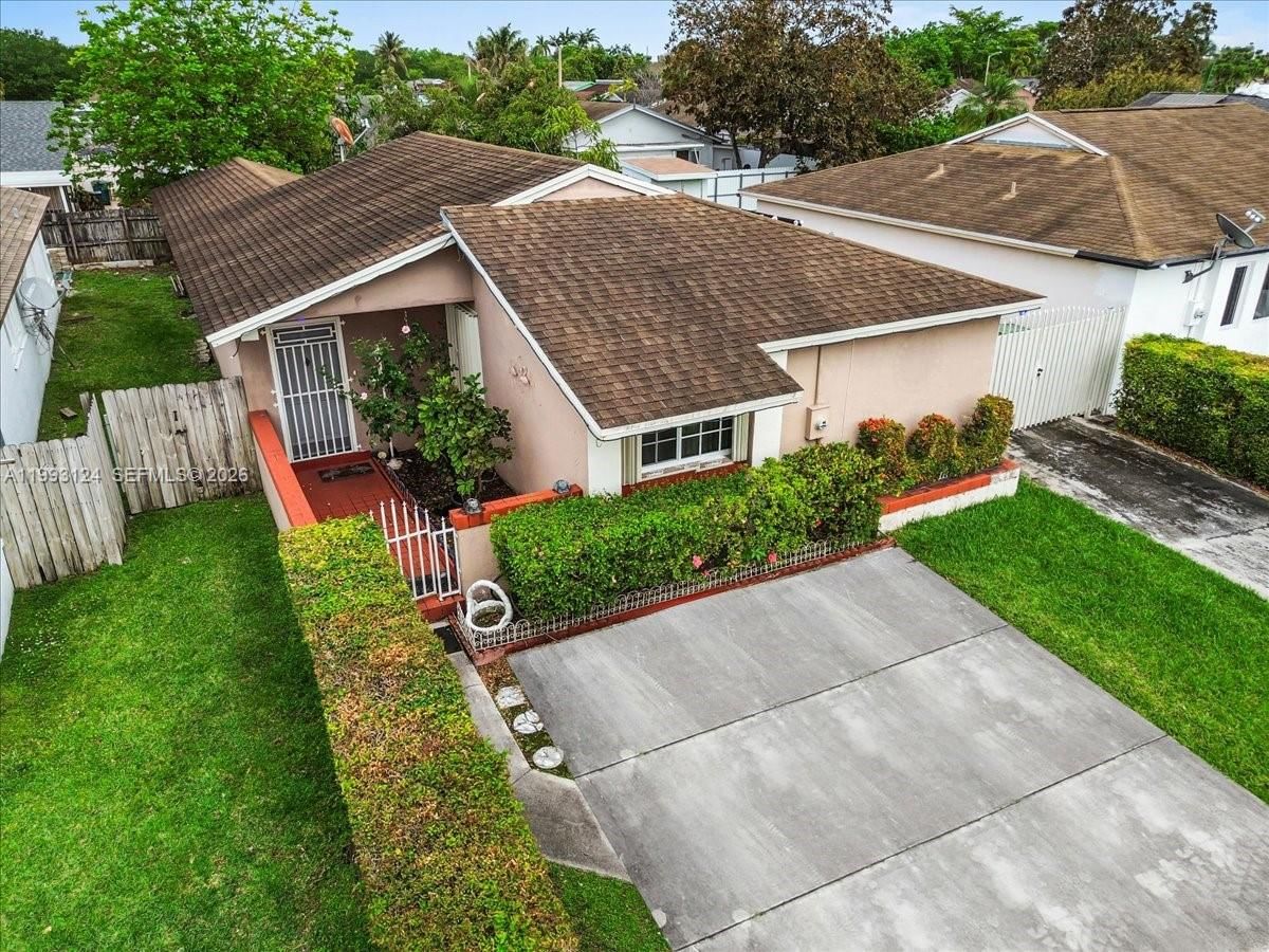 Real estate property located at 19301 123rd Ave, Miami-dade, Estancia Sec 2, Miami, FL