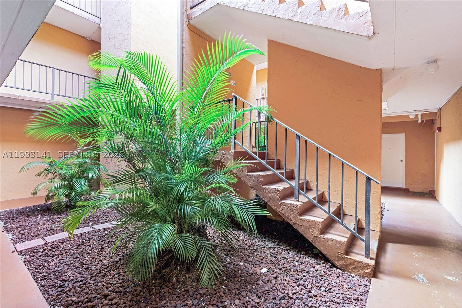 Real estate property located at 9423 76th St W21, Miami-dade, Sunset Palms East Condo, Miami, FL