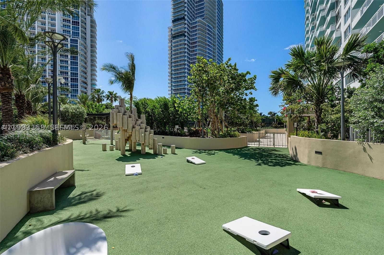 Real estate property located at 300 Pointe Drive #801, Miami-dade, Portofino Tower Condo, Miami Beach, FL