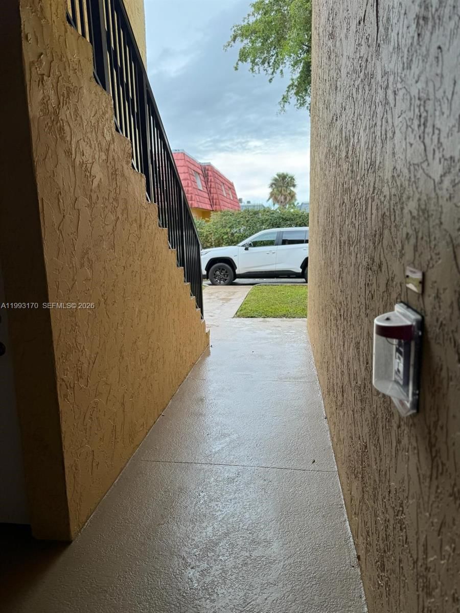 Real estate property located at 2850 55th Ave #1B, Broward, Stonebridge Gardens Secti, Lauderhill, FL