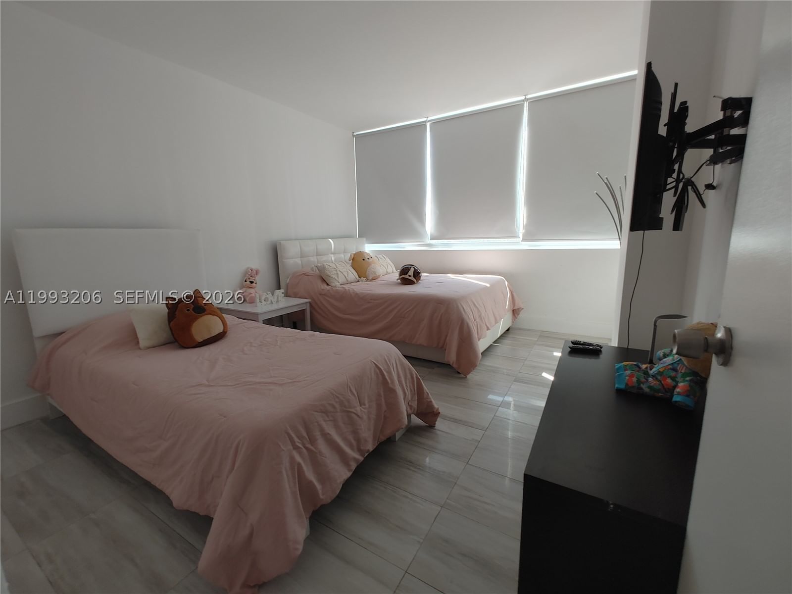Real estate property located at 7135 Collins Ave #525, Miami-dade, Burleigh House Condo, Miami Beach, FL