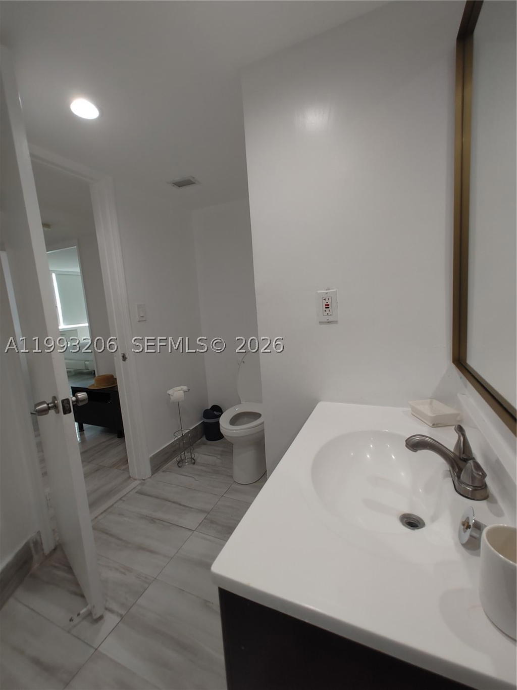 Real estate property located at 7135 Collins Ave #525, Miami-dade, Burleigh House Condo, Miami Beach, FL