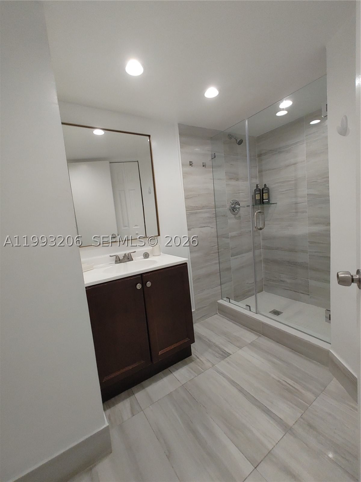 Real estate property located at 7135 Collins Ave #525, Miami-dade, Burleigh House Condo, Miami Beach, FL