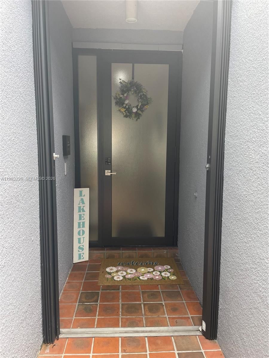 Real estate property located at 6386 Milk Wagon Ln, Miami-dade, Miami Lakes Windmill Gate, Miami Lakes, FL