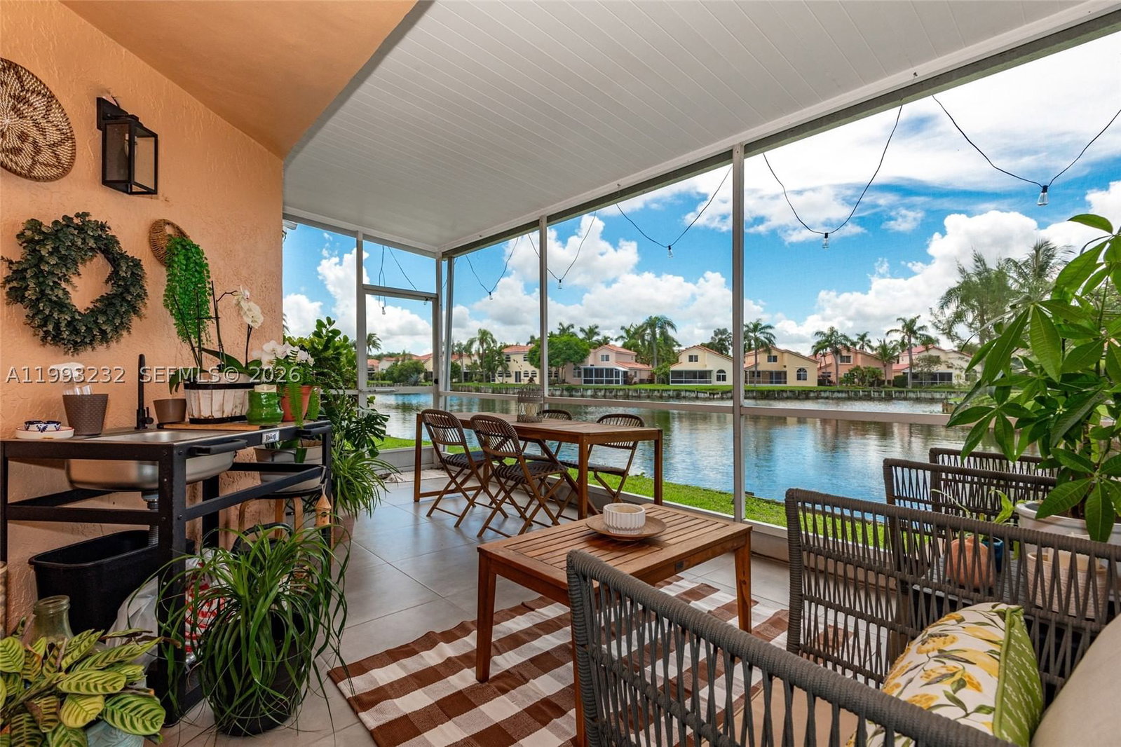 Real estate property located at 1054 6th Ct, Broward, U S Lend Lease Plat No On, Dania Beach, FL
