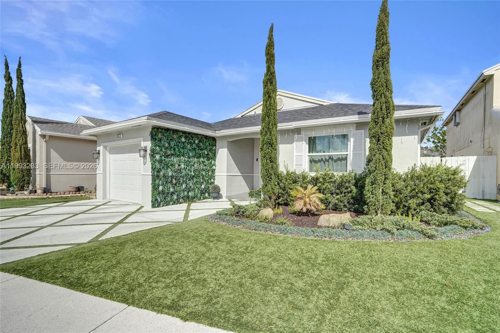 Real estate property located at 372 Riverbend Dr, Broward, New River Estates Section, Sunrise, FL