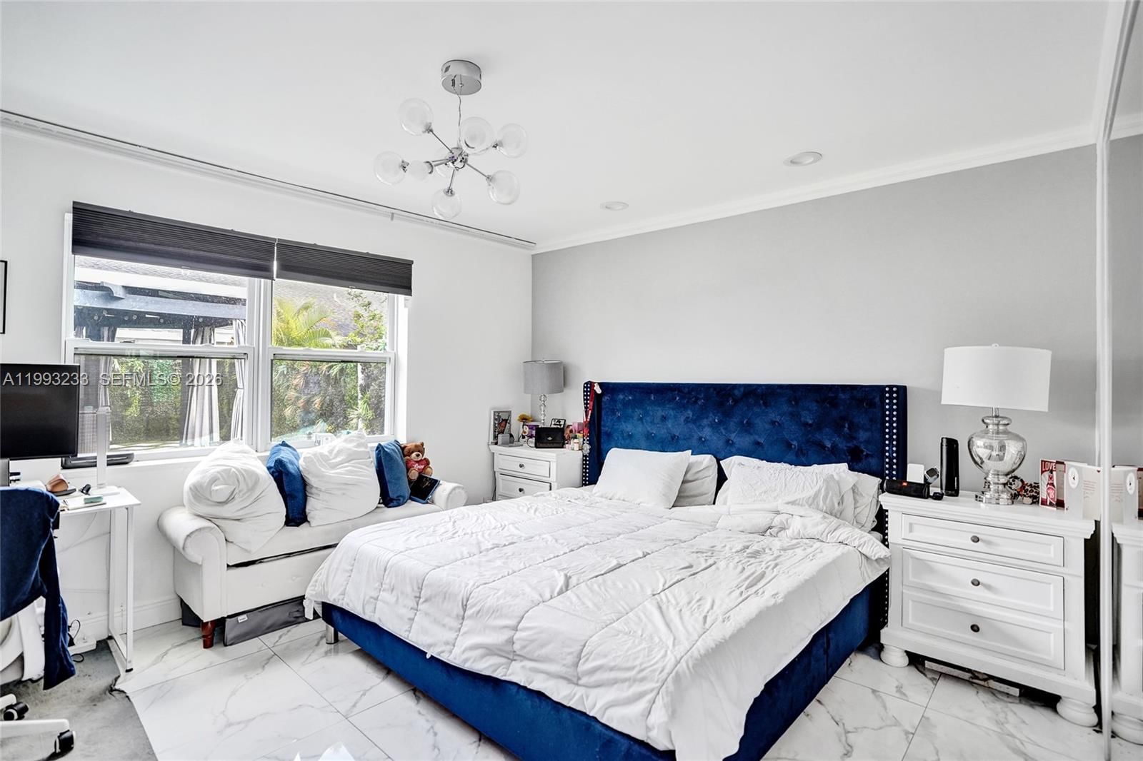 Real estate property located at 372 Riverbend Dr, Broward, New River Estates Section, Sunrise, FL