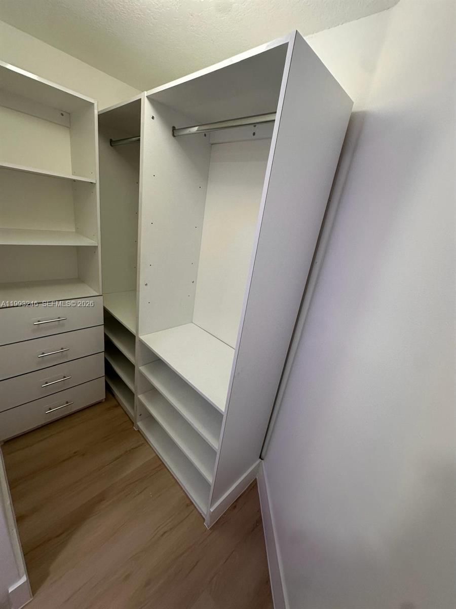 Real estate property located at 4242 2nd St #1116, Miami-dade, Keystone Park Condo, Miami, FL