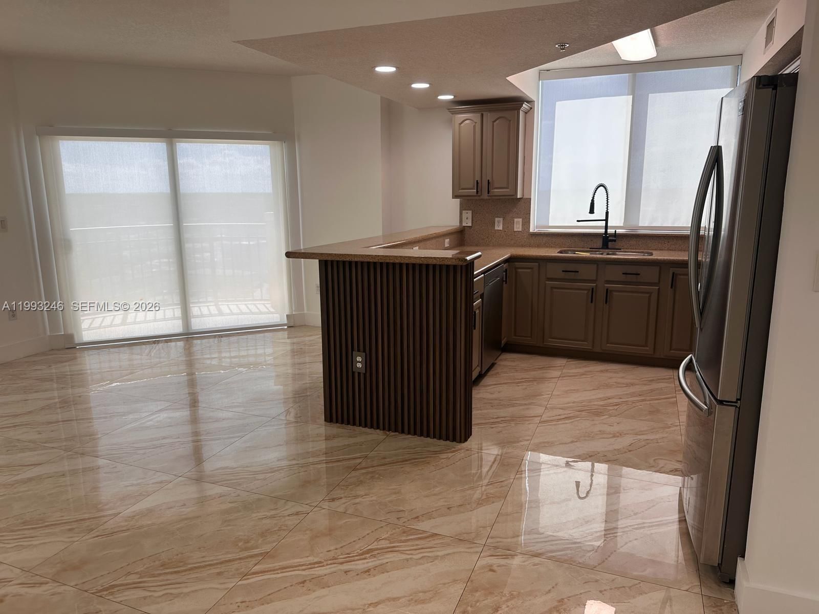 Real estate property located at 4242 2nd St #1116, Miami-dade, Keystone Park Condo, Miami, FL